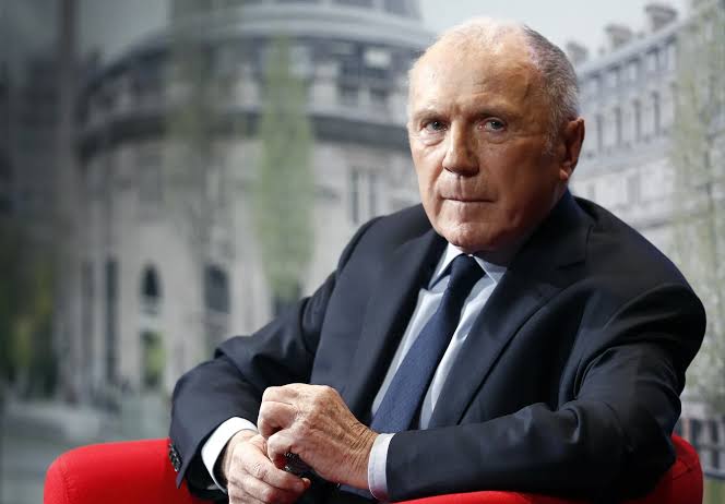 Les supporters sous le choc après le décès du propriétaire du Stade Rennais, François Pinault, des suites d’une brève maladie